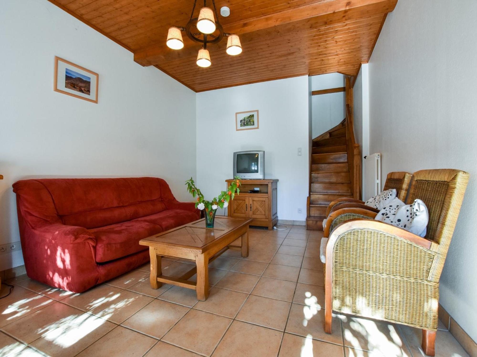 Beautiful Villa In The Parc Des Volcans D Auvergne Vic-sur-Cère Exteriér fotografie